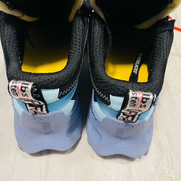 Off-white sneakers - Picture 2 of 16